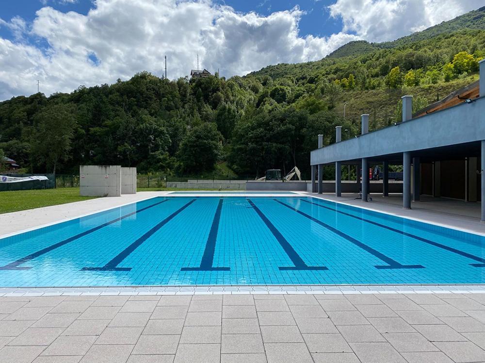 Un Lindo Piso Acogedor Para Desconectar En Sort Exterior foto